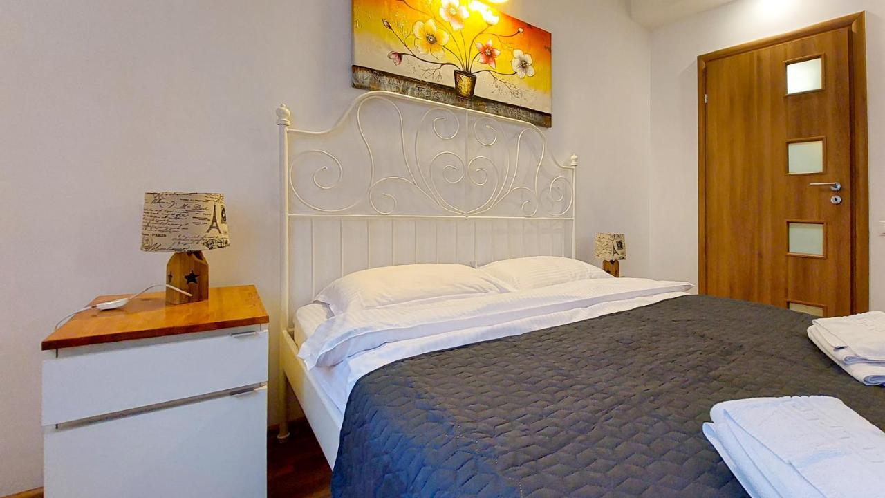 Fancy 1Bd Family Friendly In Historical Centre Apartment Bucharest Luaran gambar