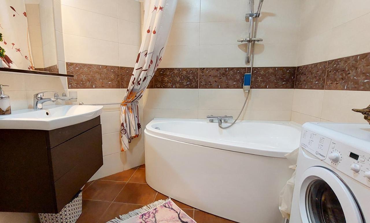 Fancy 1Bd Family Friendly In Historical Centre Apartment Bucharest Luaran gambar